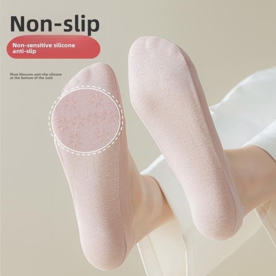 Invisible Low-Cut Socks for Women - Silky & Non-Slip No-Show Liner Socks for Flats and Heels
